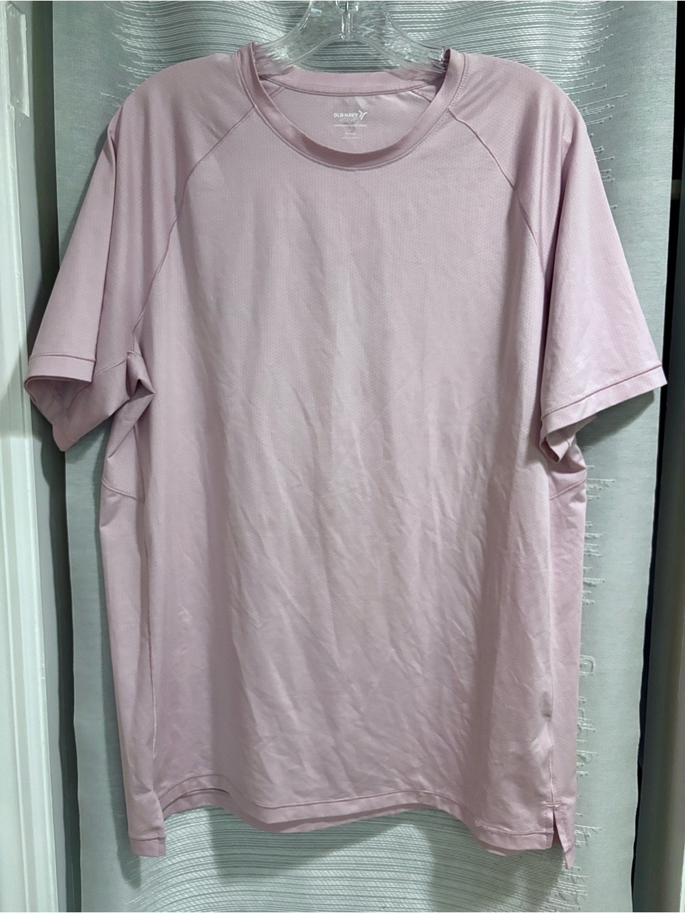 Old Navy Dusty Pink Short Sleeve Performance Tee